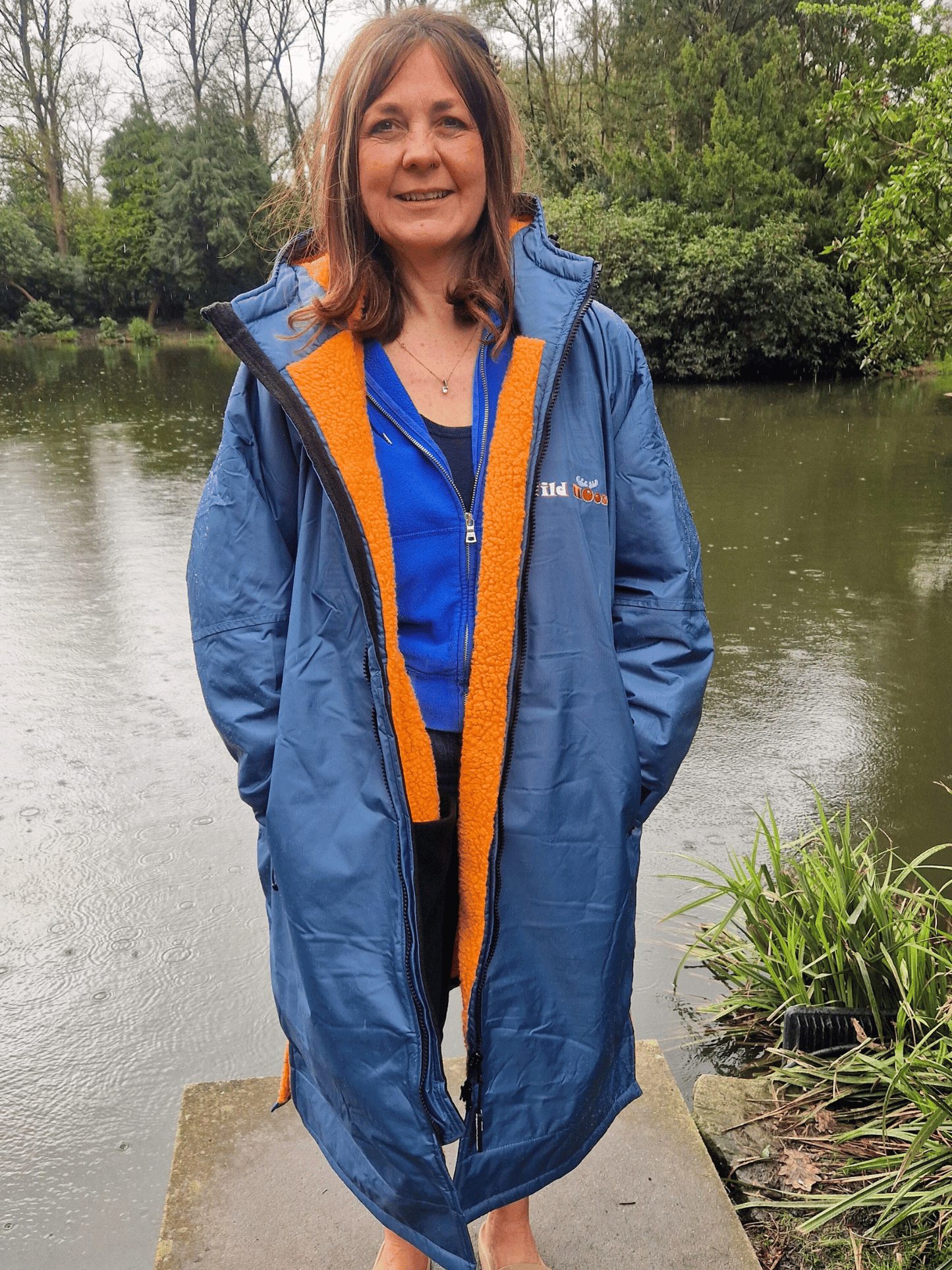 Blazing Moose Eco - long sleeve changing robe - steel blue/vibrant orange