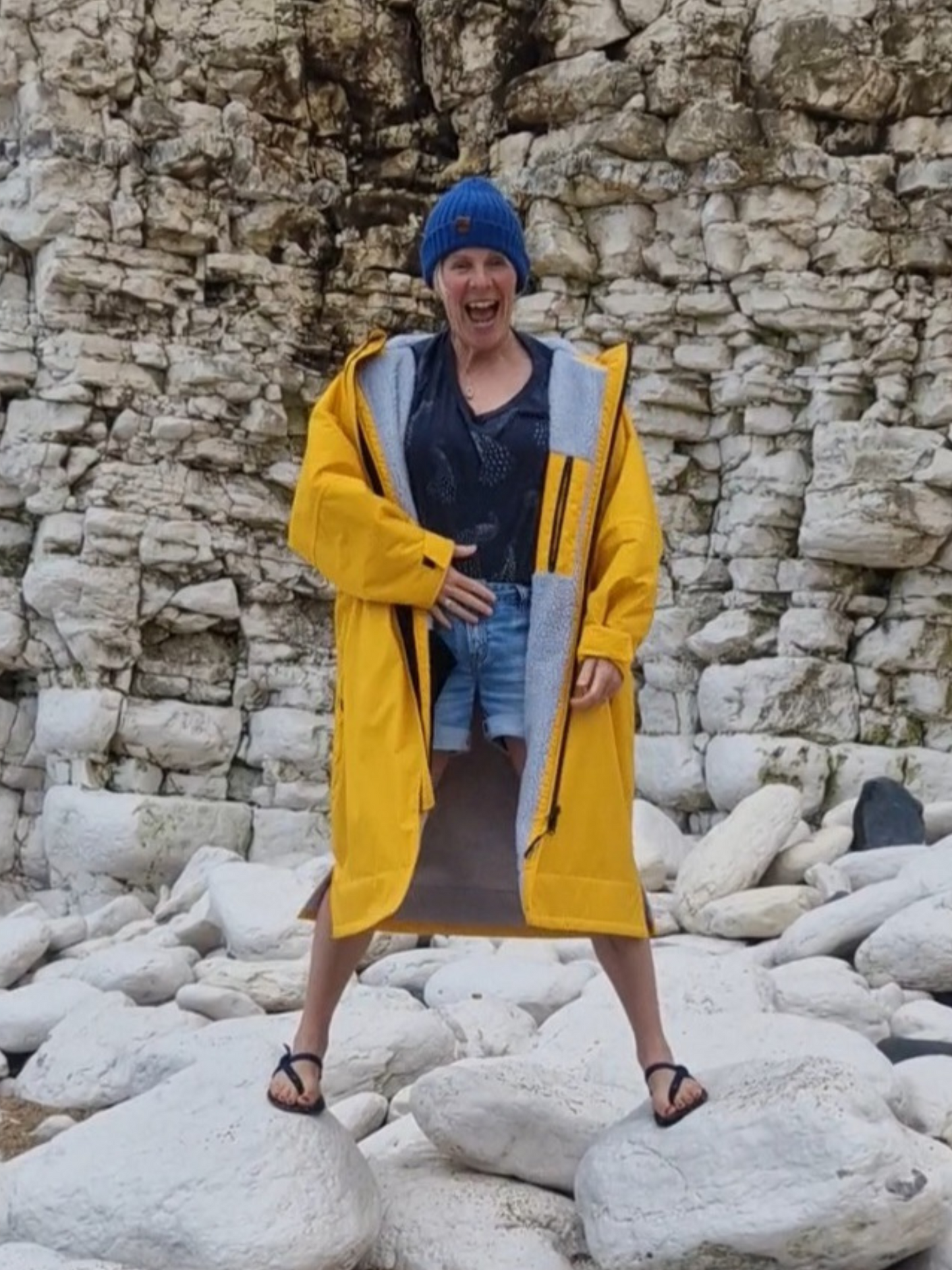 Mango Moose Eco - long sleeve changing robe - vibrant yellow/pale grey