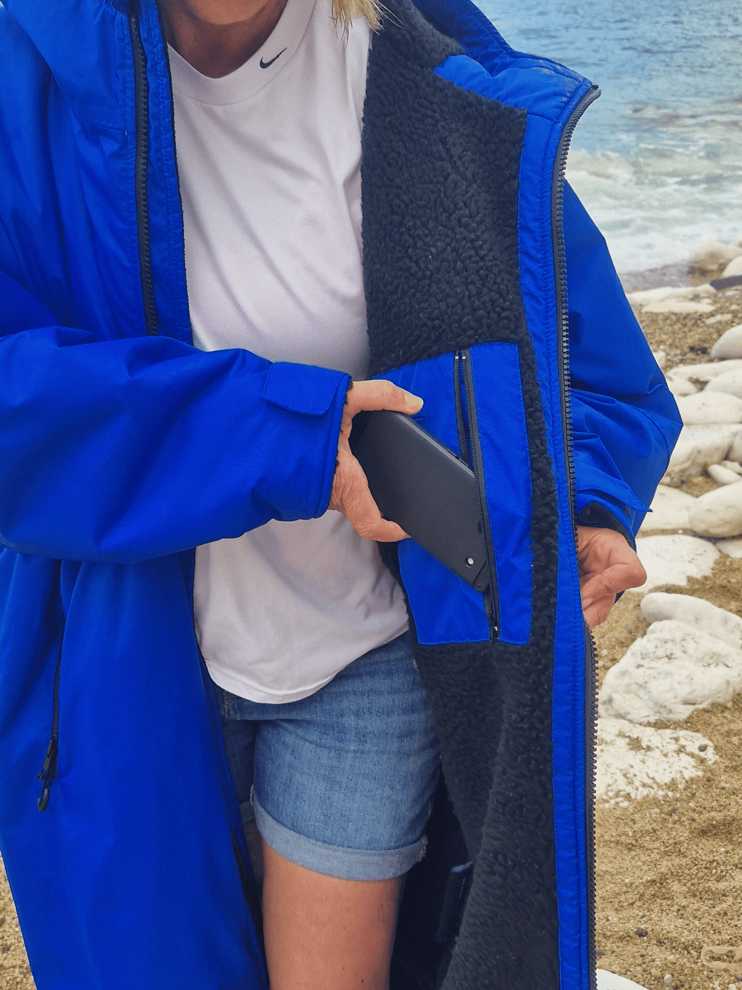 Wild Moose Robe Eco - long sleeve changing robe - demo-ed adventure
