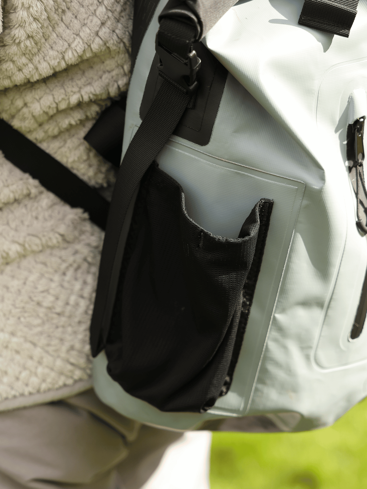 Caribou waterproof backpack 45L - pebble grey