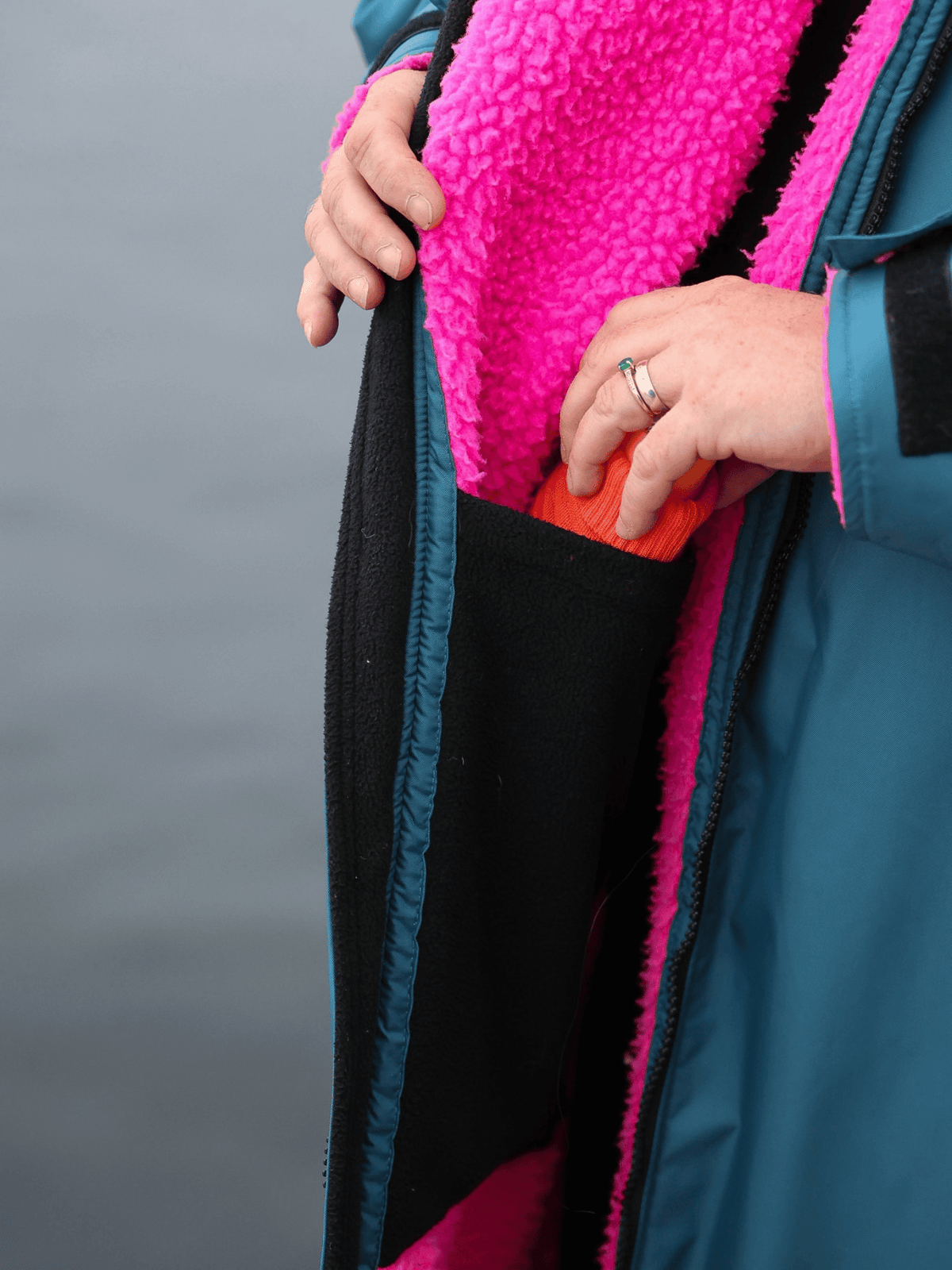 Petrol Blue / Hot Pink Changing Robe