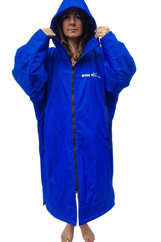 Wild Moose Long Sleeve Adult Changing Robe waterproof and warm