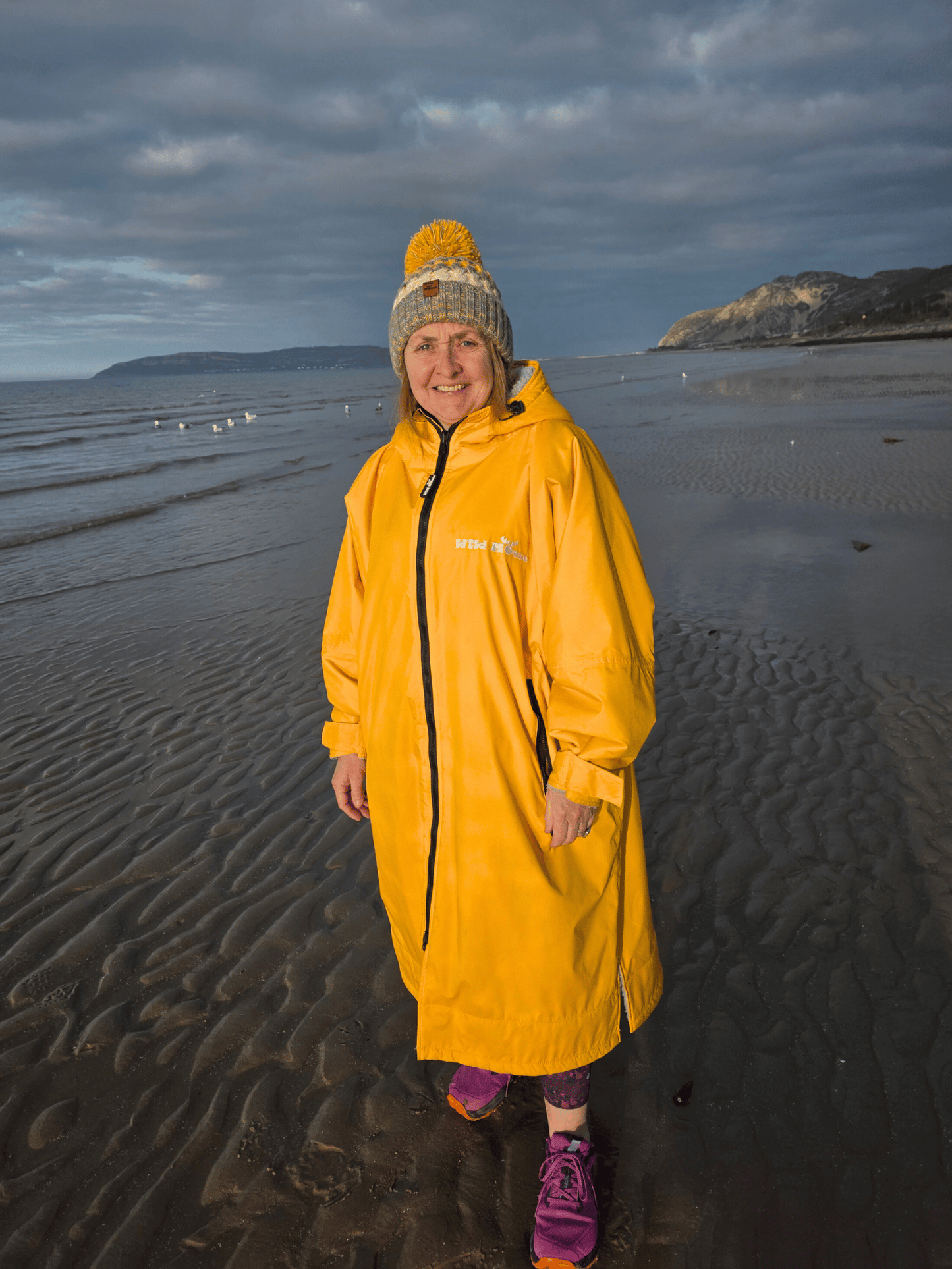 Yellow / Pale Grey Changing Robe